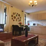 Cozy Apartment, Near Us Embassy!